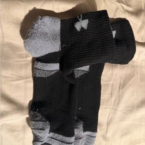 Under Armour Black & Gray Men's Athletic Crew Socks
